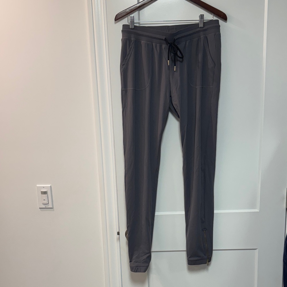 ZYIA Active Charcoal Gray Performance Leggings